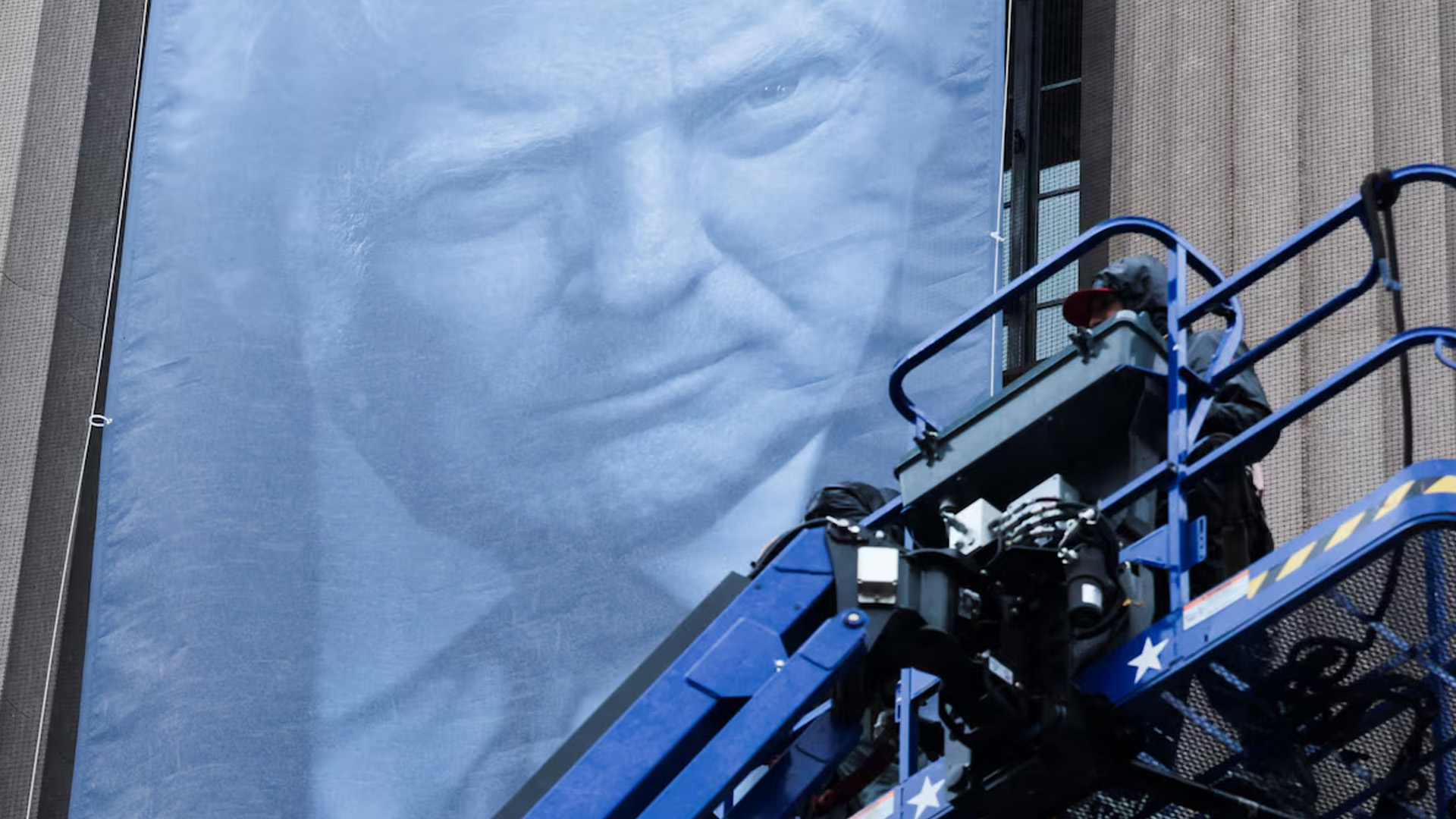 First the banner, then the ruling: twenty-four hours of American short circuit